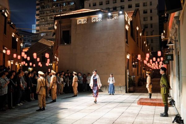 Step Back to 1938: Wuhan’s Immersive Theater Unveils History 🎭 Step_Back_to_1938__Wuhan_s_Immersive_Theater_Unveils_History__ video poster