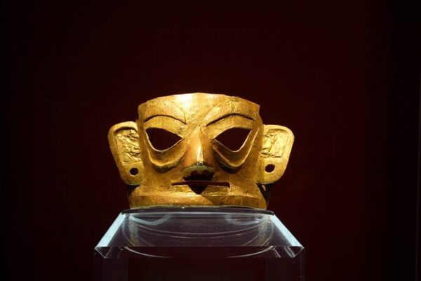 Step into History: Chengdu’s 3,000-Year-Old Jinsha Treasures 🌟 Step_into_History__Chengdu_s_3_000_Year_Old_Jinsha_Treasures__ video poster