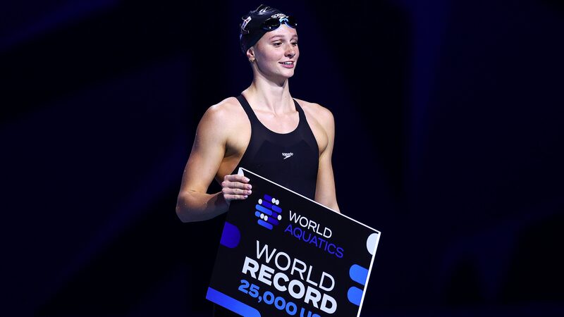 Summer_McIntosh_Smashes_Women_s_400m_Freestyle_World_Record_____ - 🌍NewspaperAmigo – Your Global News Buddy 🗞️ Summer_McIntosh_Smashes_Women_s_400m_Freestyle_World_Record_____