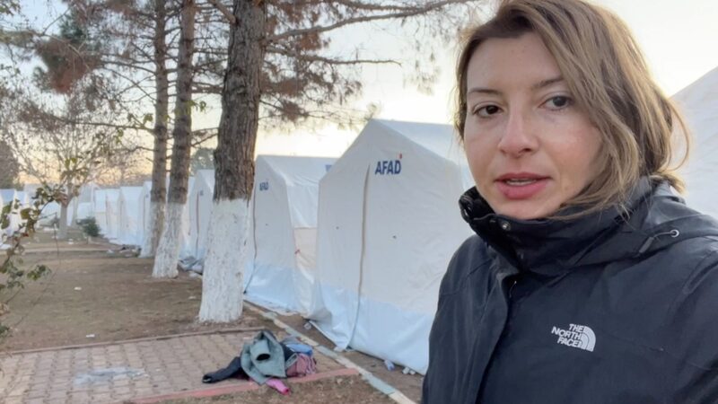 Survivors_Struggle_in_Tu_rkiye_Quake_Zone__Freezing_Nights___Scarce_Aid_____poster - 🌍NewspaperAmigo – Your Global News Buddy 🗞️ Survivors_Struggle_in_Tu_rkiye_Quake_Zone__Freezing_Nights___Scarce_Aid____ video poster