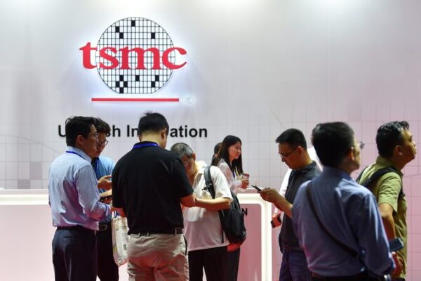 🔥 TSMC Profits Surge 40% as AI Chip Demand Booms 💻📈 __TSMC_Profits_Surge_40__as_AI_Chip_Demand_Booms___