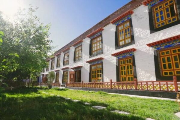 Tashi Lhunpo’s Ancient Tibetan Medical Hospital Thrives with Modern Touch 🏥✨ Tashi_Lhunpo_s_Ancient_Tibetan_Medical_Hospital_Thrives_with_Modern_Touch___ video poster