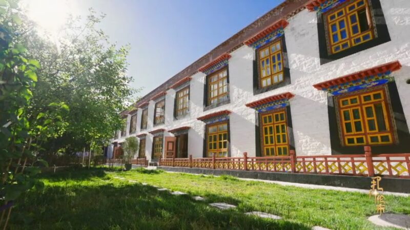 Tashi_Lhunpo_s_Ancient_Tibetan_Medical_Hospital_Thrives_with_Modern_Touch____poster - 🌍NewspaperAmigo – Your Global News Buddy 🗞️ Tashi_Lhunpo_s_Ancient_Tibetan_Medical_Hospital_Thrives_with_Modern_Touch___ video poster