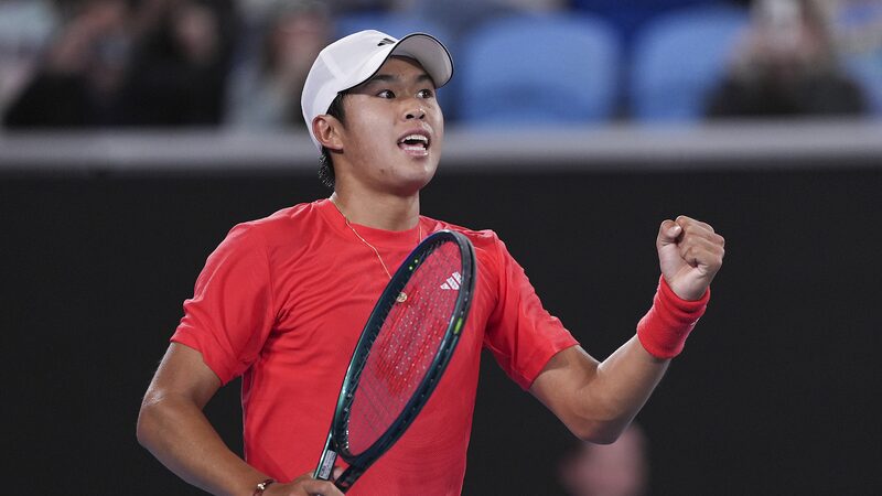Teen Prodigy Learner Tien Shocks Medvedev in Epic Aussie Open Thriller 🎾🔥 Teen_Prodigy_Learner_Tien_Shocks_Medvedev_in_Epic_Aussie_Open_Thriller___