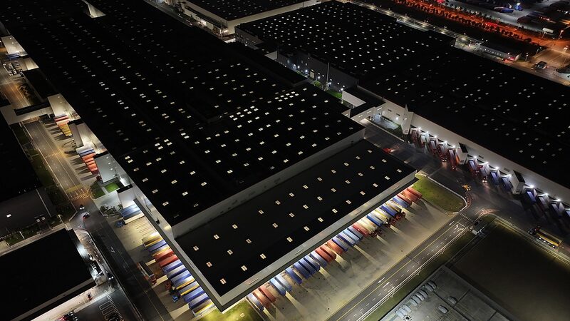 Tesla_Powers_Up_Shanghai_Megafactory_for_Clean_Energy_Push__