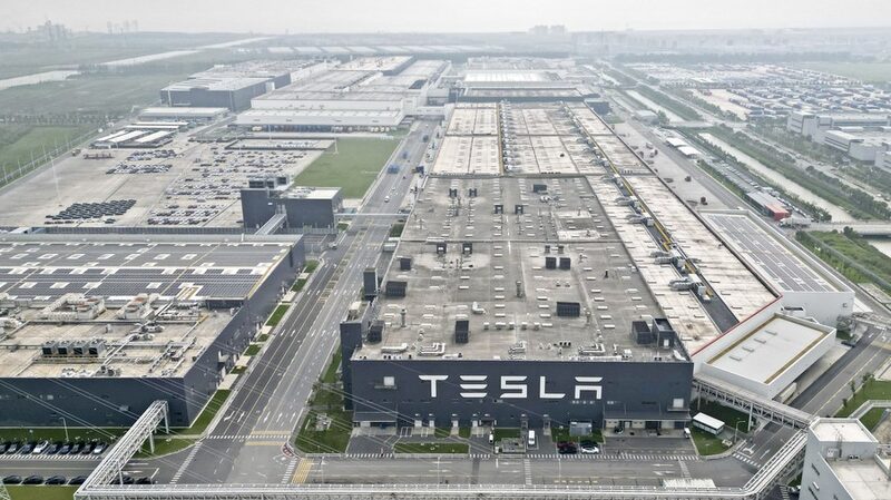 Tesla_Powers_Up_Shanghai_with_New_Mega_Factory___ - 🌍NewspaperAmigo – Your Global News Buddy 🗞️ Tesla_Powers_Up_Shanghai_with_New_Mega_Factory___