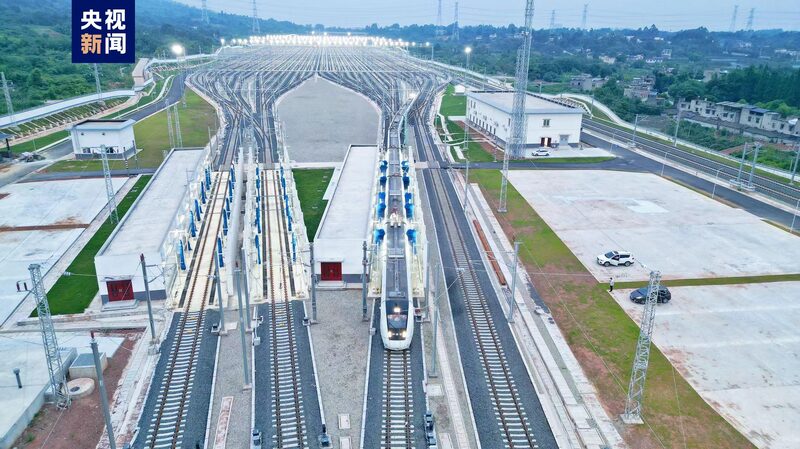 Tianfu: Southwest China’s Largest High-Speed Train Maintenance Hub Opens 🚄✨ Tianfu__Southwest_China_s_Largest_High_Speed_Train_Maintenance_Hub_Opens___