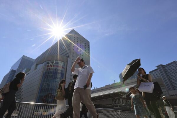 Tokyo Sizzles: Heatwave Sparks 80+ Hospitalizations 🥵 Tokyo_Sizzles__Heatwave_Sparks_80__Hospitalizations__