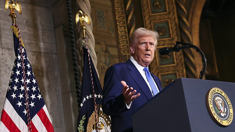 Trump_Admin_s__Valentine_s_Day_Massacre__Sparks_Outrage_Over_Federal_Worker_Firings___