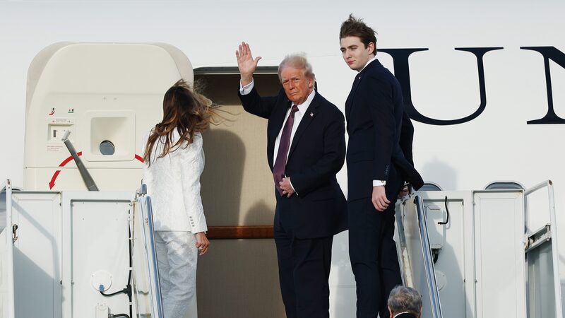 Trump_Considers_90_Day_Extension_for_TikTok_Ahead_of_Inauguration - 🌍NewspaperAmigo – Your Global News Buddy 🗞️ Trump_Considers_90_Day_Extension_for_TikTok_Ahead_of_Inauguration