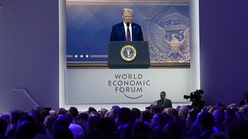Trump_Signals_Cooperation_with_China_in_Davos_Speech___ - 🌍NewspaperAmigo – Your Global News Buddy 🗞️ Trump_Signals_Cooperation_with_China_in_Davos_Speech___