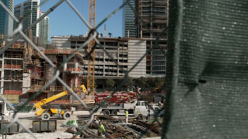 Trump_s_Deportation_Plan_Shakes_U_S__Construction_Industry____ video poster