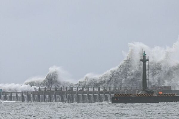 Typhoon Gaemi Ravages Taiwan Region: 3 Dead, 380 Injured 🌪️💔 Typhoon_Gaemi_Ravages_Taiwan_Region__3_Dead__380_Injured____