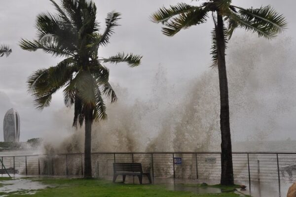 Typhoon Prapiroon Strikes Hainan with 28m/s Winds 🌪️ Typhoon_Prapiroon_Strikes_Hainan_with_28m_s_Winds___