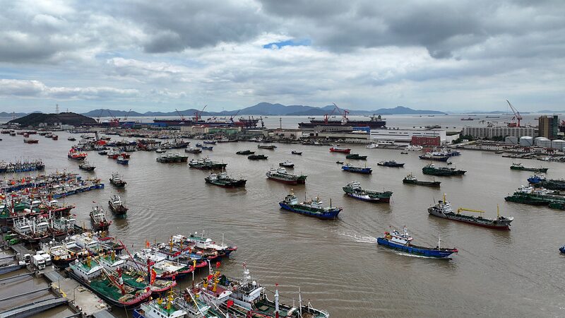 Typhoon_Saola_Approaches_China_s_Coasts_as_Tropical_Storm_Haikui_Strengthens video poster