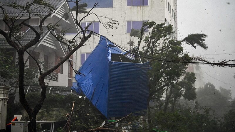 Typhoon_Yagi_Takes_Toll__35_Dead_in_Northern_Vietnam - 🌍NewspaperAmigo – Your Global News Buddy 🗞️ Typhoon_Yagi_Takes_Toll__35_Dead_in_Northern_Vietnam