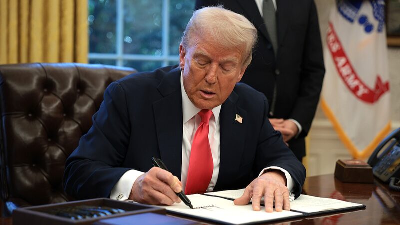 US_Tariffs_Spark_North_America_Supply_Chain_Chaos___