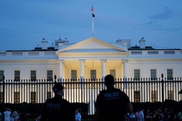 US Tightens Tariffs on Chinese Goods: What’s Next? 🇺🇸📈 US_Tightens_Tariffs_on_Chinese_Goods__What_s_Next_____