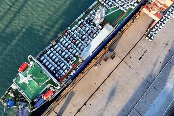 U.S. Tariffs on China Spark Economic Warnings ๐จ๐ก U_S__Tariffs_on_China_Spark_Economic_Warnings___