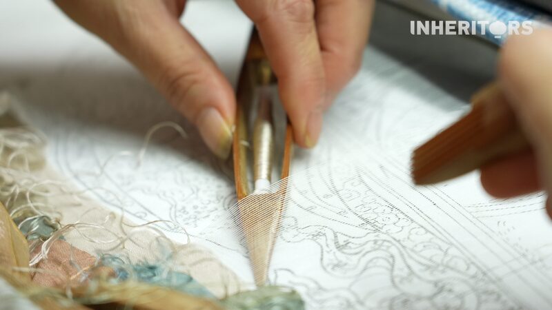 Unraveling_the_Art_of_Kesi_Weaving___
