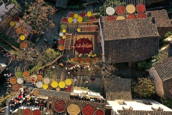 Vibrant ‘Shai Qiu’ Tradition Paints Jiangxi in Autumn Colors 🎨🍂 Vibrant__Shai_Qiu__Tradition_Paints_Jiangxi_in_Autumn_Colors___