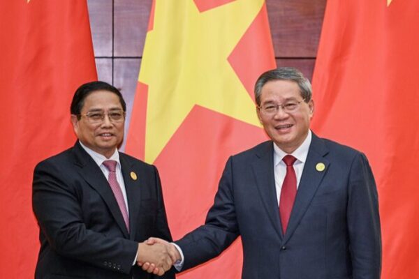 π Vietnam Boosts Ties with China: New Consulate in Chongqing! __Vietnam_Boosts_Ties_with_China__New_Consulate_in_Chongqing_