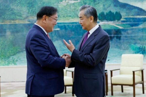 Wang Yi Stresses China-ROK Cooperation in Beijing Talks ๐๐ค Wang_Yi_Stresses_China_ROK_Cooperation_in_Beijing_Talks___