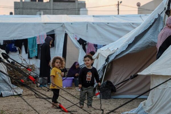 Western Nations Halt UNRWA Funding: Gaza Crisis Deepens 🌍💔 Western_Nations_Halt_UNRWA_Funding__Gaza_Crisis_Deepens___
