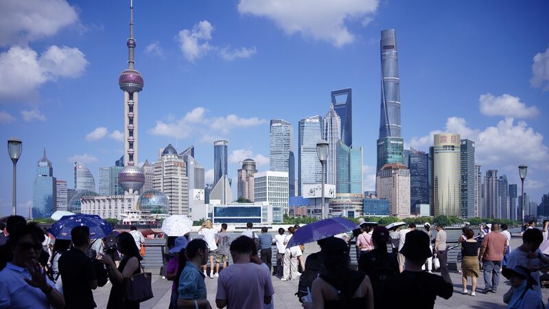 Why_Global_Experts_Are_Betting_Big_on_China_s_Economy___ - 🌍NewspaperAmigo – Your Global News Buddy 🗞️ Why_Global_Experts_Are_Betting_Big_on_China_s_Economy___