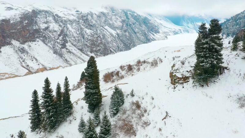 Winter Wonderland: Zhaosu Jade Lake Transforms into a Traditional Masterpiece ❄️🌊 Winter_Wonderland__Zhaosu_Jade_Lake_Transforms_into_a_Traditional_Masterpiece____ video poster