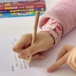 Wuhan_Electrician_Finds_Wife_s_Secret_Love_Note_During_Spring_Festival_Shift___