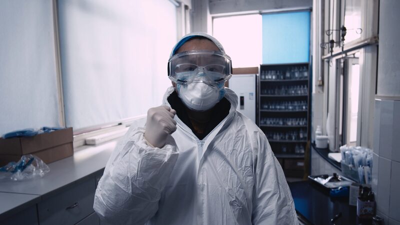 Wuhan_Heroes__Frontline_Workers_Shine_in_Coronavirus_Fight___