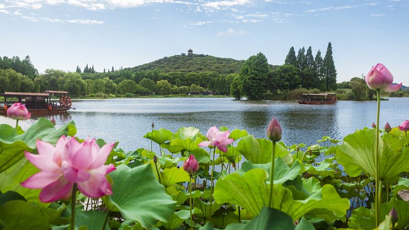 Wuxi_Unveiled__China_s_Rising_Star_of_Culture___Nature____