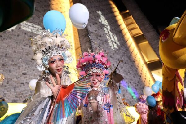 Wuzhen Theatre Festival 2024: A Global Stage Comes Alive 🎭✨ Wuzhen_Theatre_Festival_2024__A_Global_Stage_Comes_Alive___