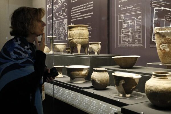 Xi Champions Global Cultural Dialogue at Classics Conference 🌍📜 Xi_Champions_Global_Cultural_Dialogue_at_Classics_Conference___