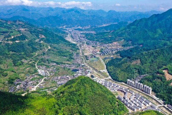Xi Jinping Champions Prosperity in Ethnic Regions 🌏✨ Xi_Jinping_Champions_Prosperity_in_Ethnic_Regions___