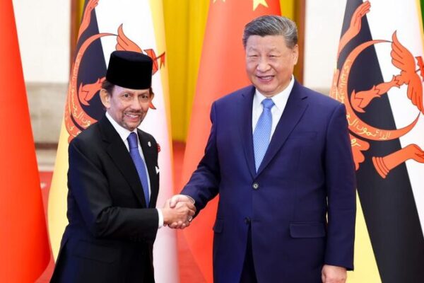 Xi Jinping and Brunei Sultan Strengthen Ties Xi_Jinping_and_Brunei_Sultan_Strengthen_Ties