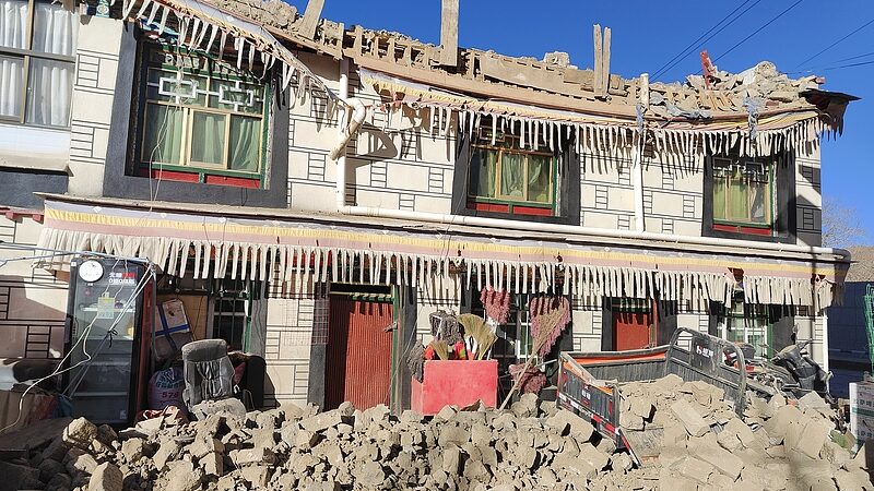 Xi_Orders_Rapid_Rescue_After_Xizang_Quake___