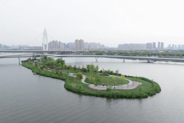 Xi’an’s Bahe River Reborn: From Pollution to Vitality 🌊✨ Xi_an_s_Bahe_River_Reborn__From_Pollution_to_Vitality___ video poster