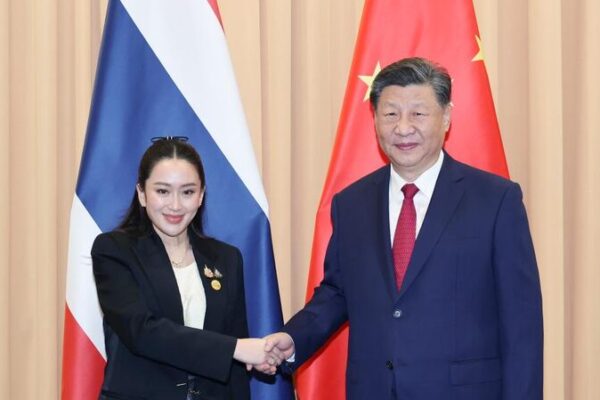 Xi_and_Thai_PM_Set_Stage_for_Future_Ties_in_Lima___