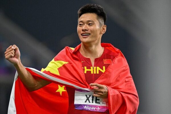 Xie Zhenye Eyes History at Paris 2024: ‘Just Enjoy the Race’ 🏃♂️✨ Xie_Zhenye_Eyes_History_at_Paris_2024___Just_Enjoy_the_Race______ video poster