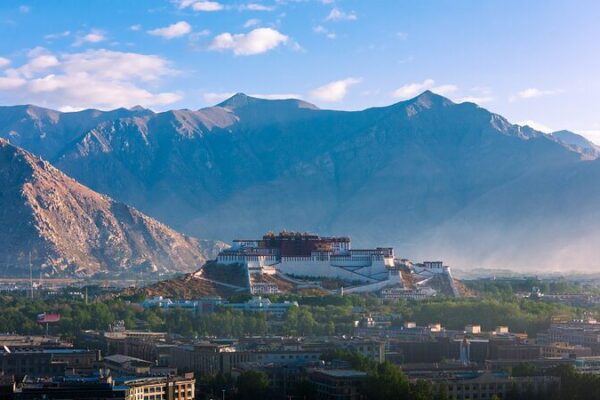Xizang’s Rise: Debunking Myths Amidst Progress 🚀 Xizang_s_Rise__Debunking_Myths_Amidst_Progress__
