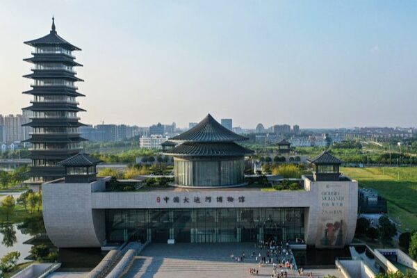 Yangzhou’s Grand Canal Museum Bridges Past & Future With Tech 🏛️💡 Yangzhou_s_Grand_Canal_Museum_Bridges_Past___Future_With_Tech____