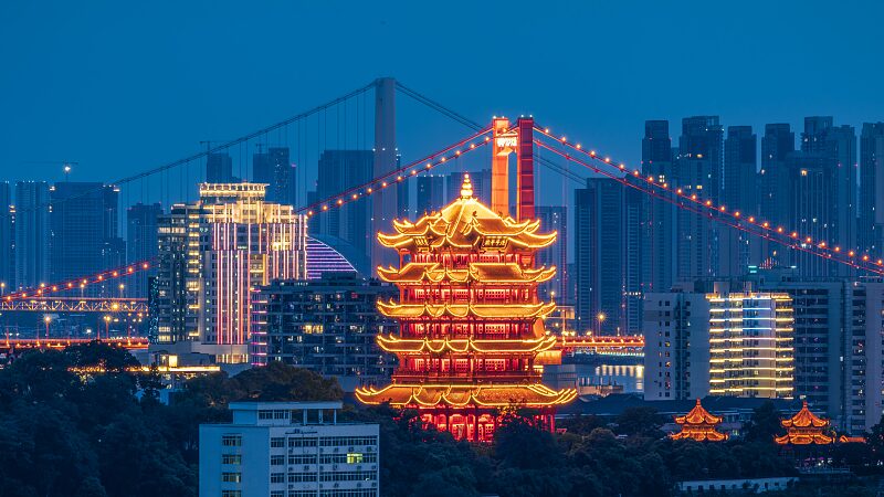 ___Yellow_Crane_Tower_Lights_Up_Nights_with_Immersive_Tech___History_