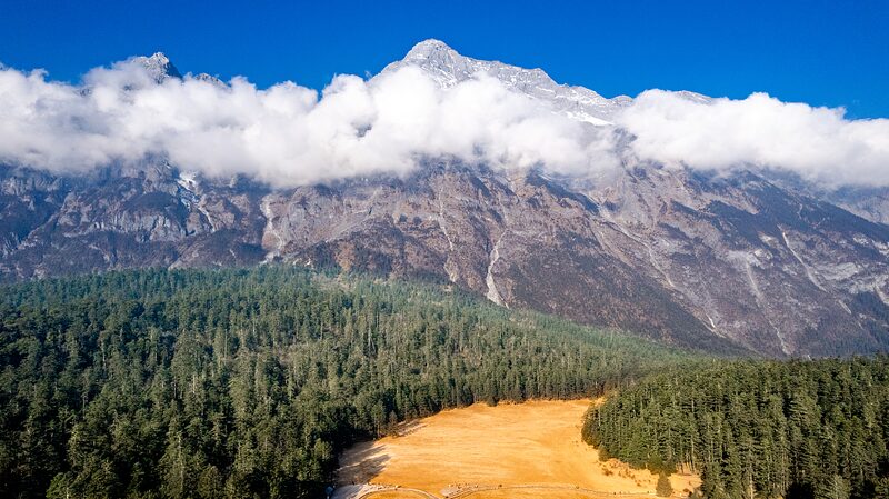 Yulong_Snow_Mountain__China_s_Sacred_Peak_Beckons_Adventurers_____poster - 🌍NewspaperAmigo – Your Global News Buddy 🗞️ Yulong_Snow_Mountain__China_s_Sacred_Peak_Beckons_Adventurers____ video poster