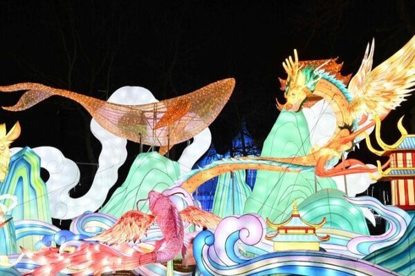 Yuyuan Lantern Festival Lights Up Paris 🌟🇫🇷 Yuyuan_Lantern_Festival_Lights_Up_Paris____