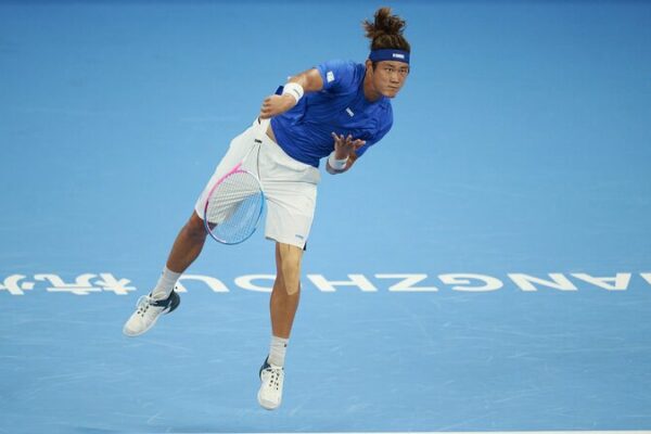 Zhang Zhizhen Storms into ATP Hangzhou Quarterfinals 🎾 Zhang_Zhizhen_Storms_into_ATP_Hangzhou_Quarterfinals__