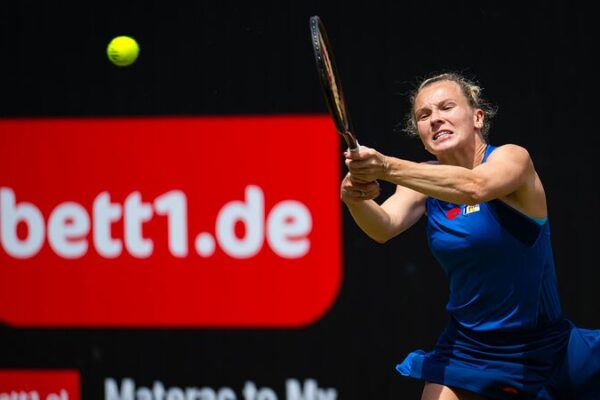 Zheng Qinwen Bows Out of Berlin Open in Nail-Biting Match 🎾 Zheng_Qinwen_Bows_Out_of_Berlin_Open_in_Nail_Biting_Match__