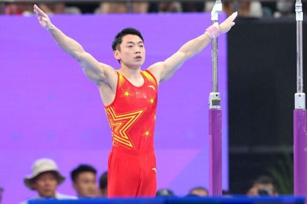 Zou Jingyuan Eyes Paris Olympics Glory on Parallel Bars π
 Zou_Jingyuan_Eyes_Paris_Olympics_Glory_on_Parallel_Bars__ video poster