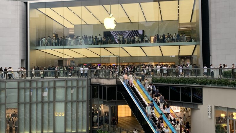 __iPhone_Sales_Surge_20__in_China_Amid_Huawei_Rivalry____TechTrends